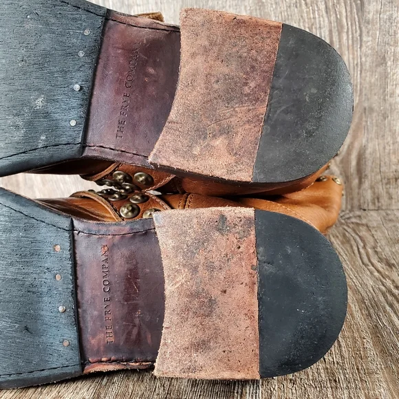 Frye Jenna Women's 6 B Brown Distressed Leather Studded Moto Short Buckle Boots - Picture 9 of 13